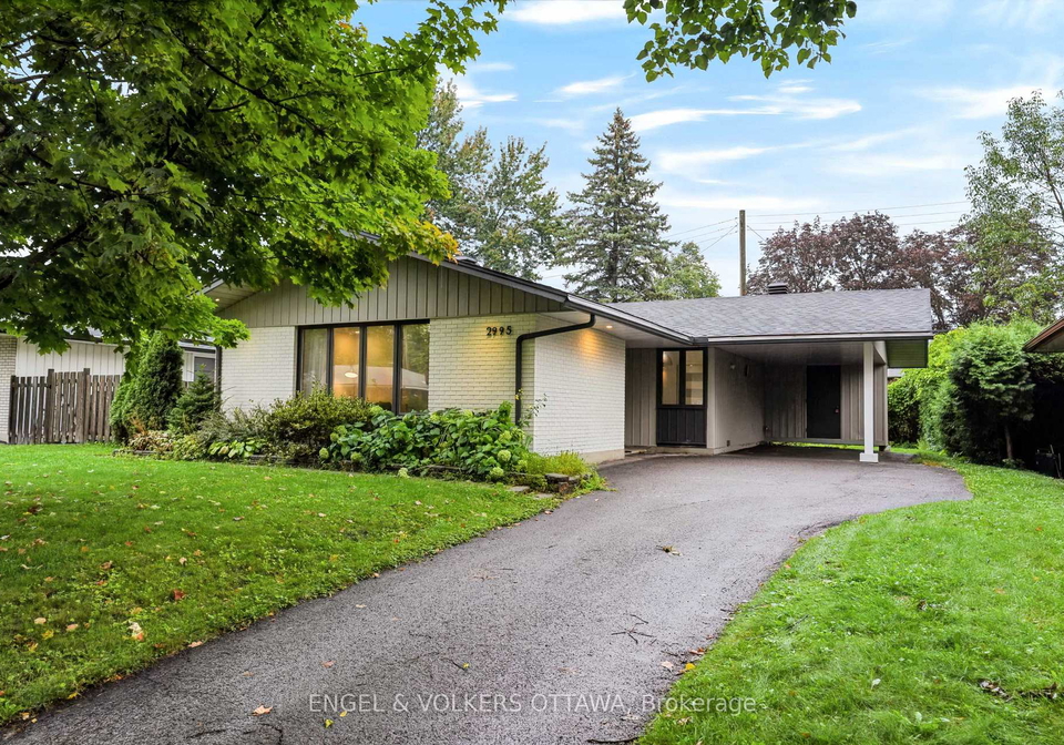 2995-cowan-crescent-ottawa-ontario-x13825376