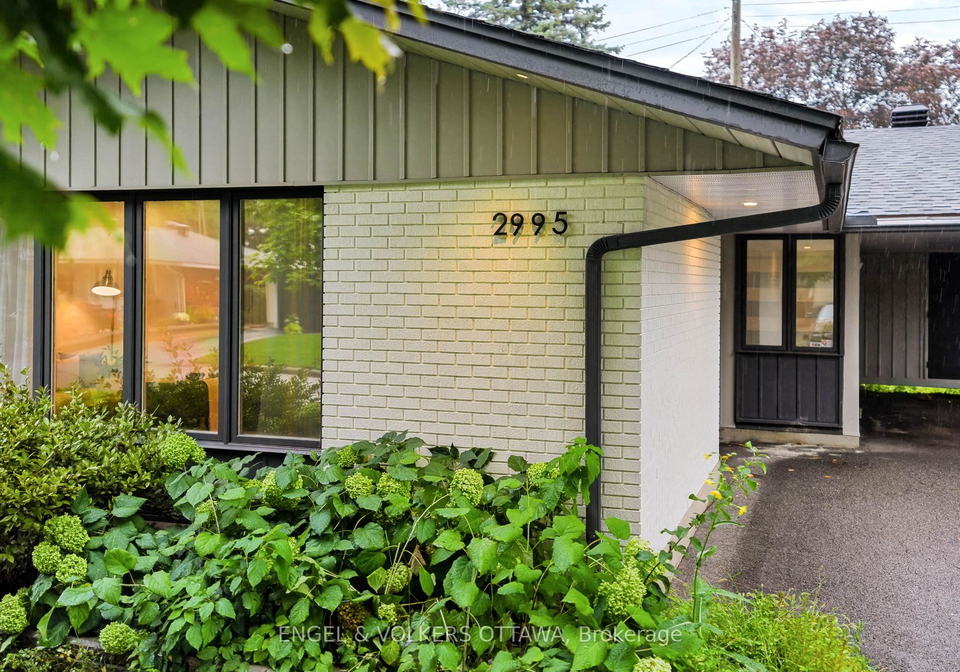 2995-cowan-crescent-ottawa-ontario-x13825376