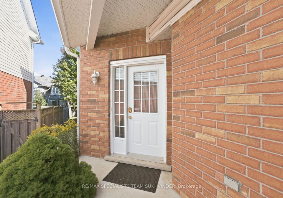 44-sinclair-street-guelph-ontario-x13825438
