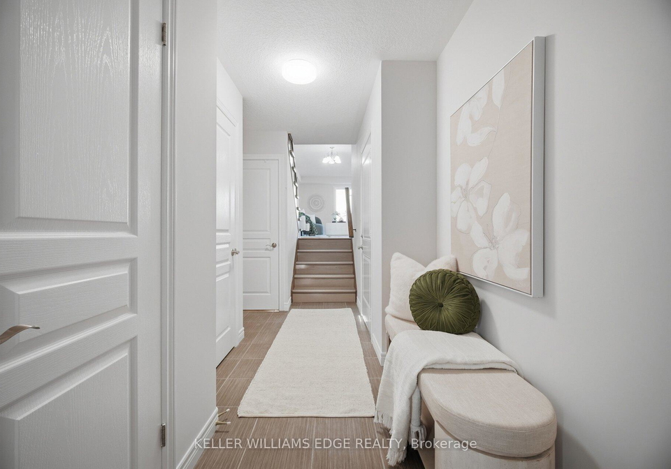 98-bloom-crescent-hamilton-ontario-x13825796
