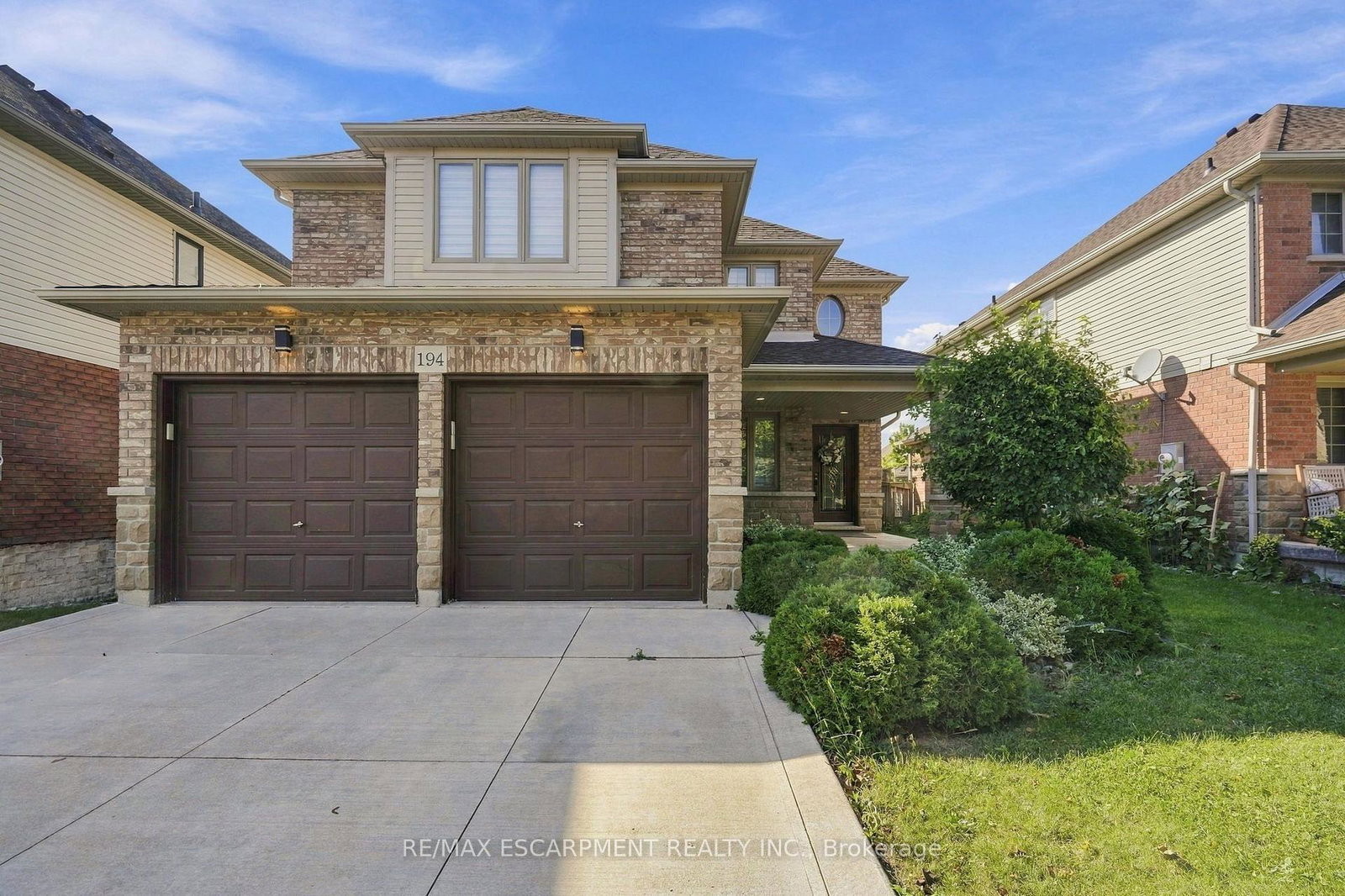 194-southbrook-drive-hamilton-ontario-x13825824