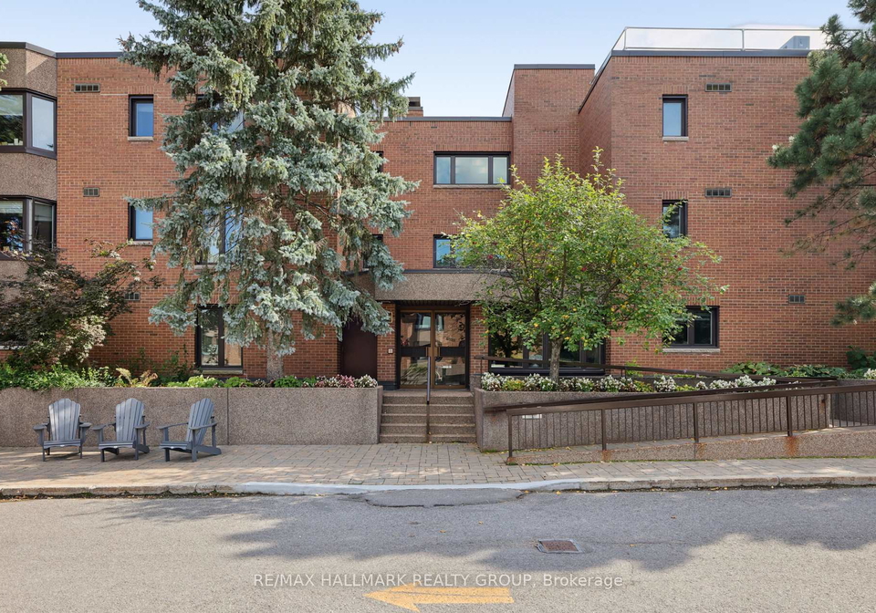 263-botanica-private-ottawa-ontario-x13825962
