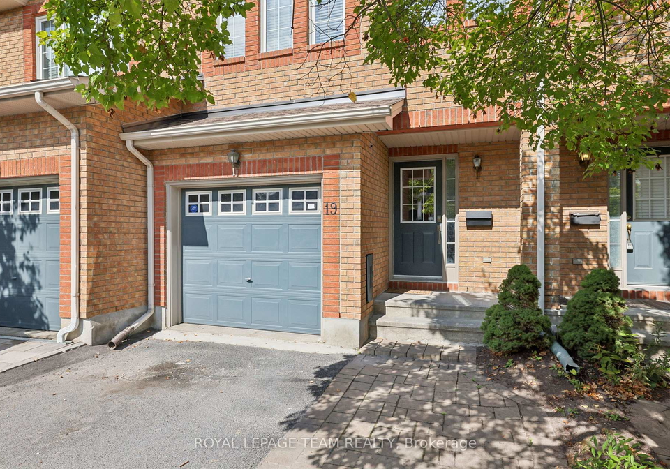 19-great-oak-private-ottawa-ontario-x13825982