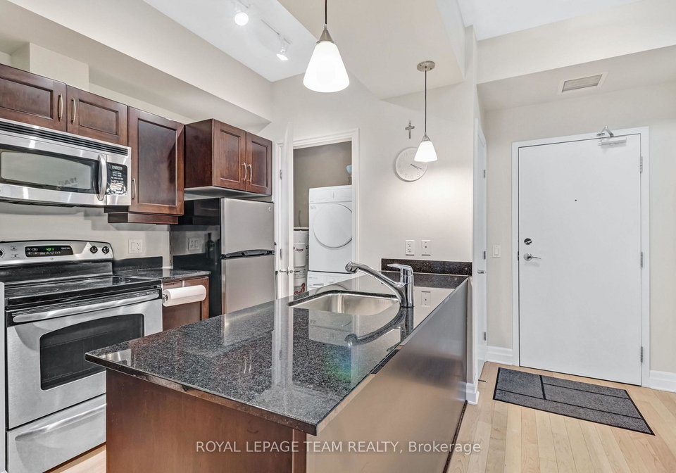 235-kent-street-ottawa-ontario-x13826410