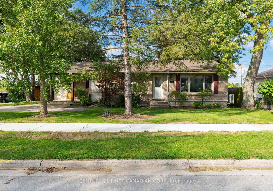 101-kleinfeldt-avenue-lucan-biddulph-ontario-x13826416