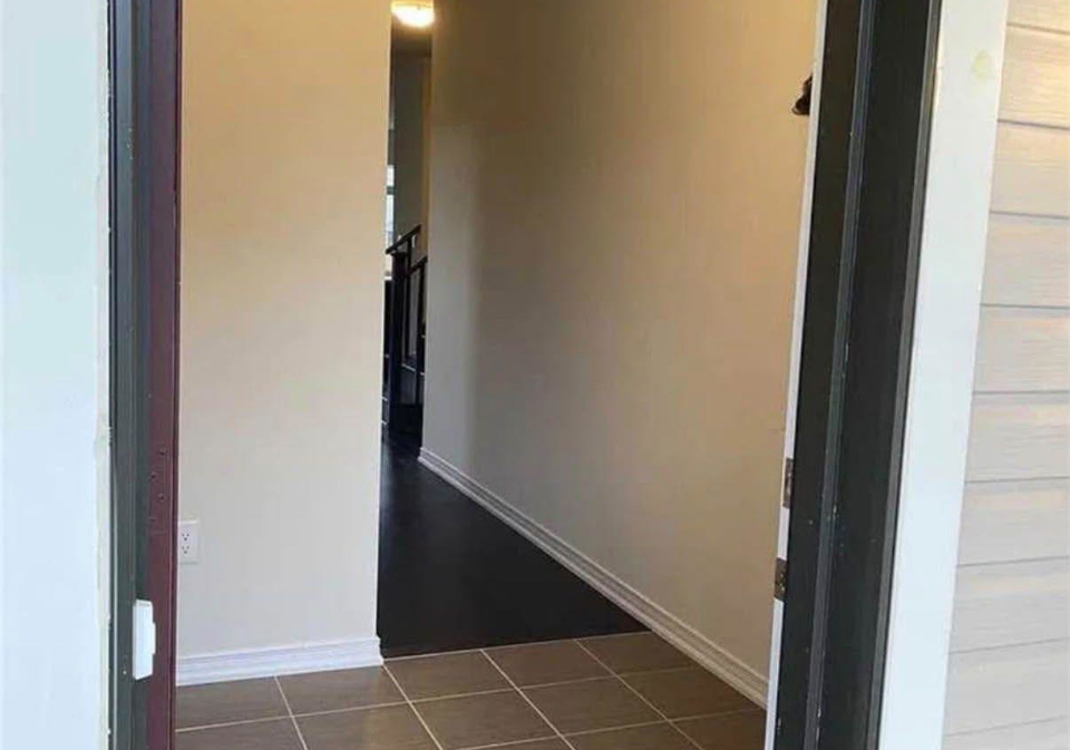 8317-mulberry-drive-niagara-falls-ontario-x13826846