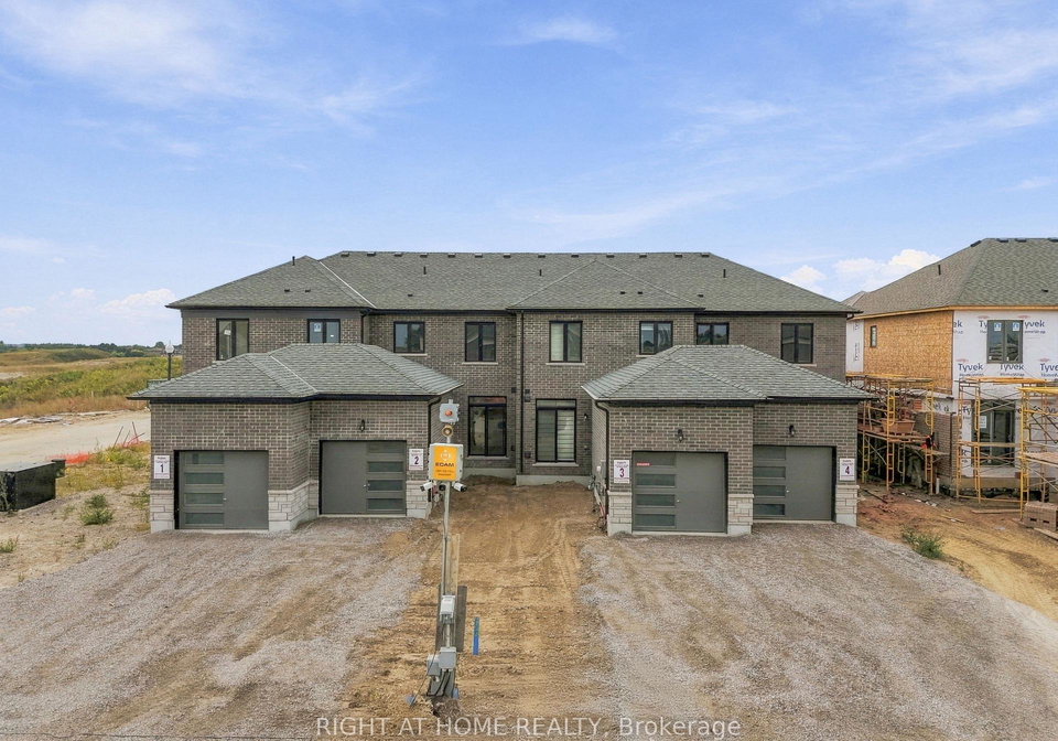1128-periwinkle-crescent-woodstock-ontario-x13826876
