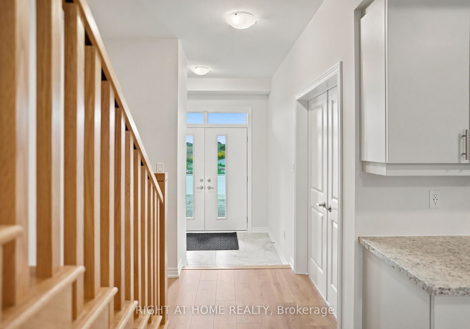 1128-periwinkle-crescent-woodstock-ontario-x13826876