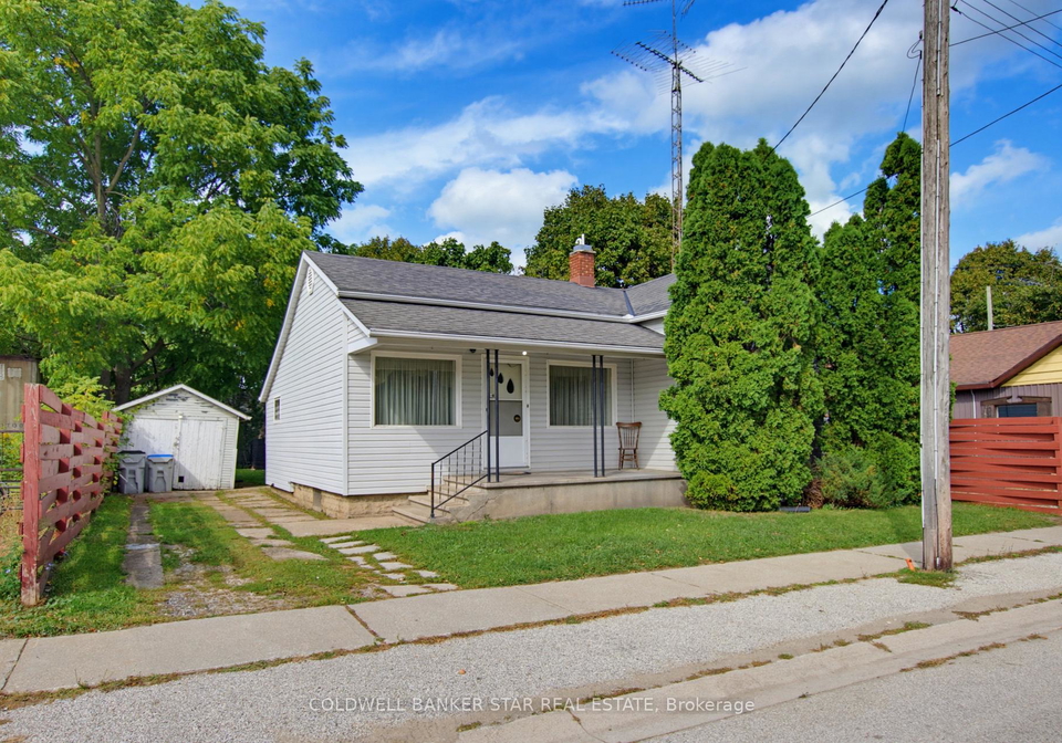 14-washington-street-lambton-shores-ontario-x13826918