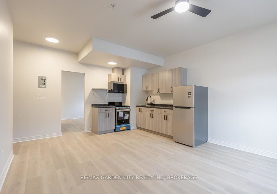 54-front-street-s-thorold-ontario-x13827234