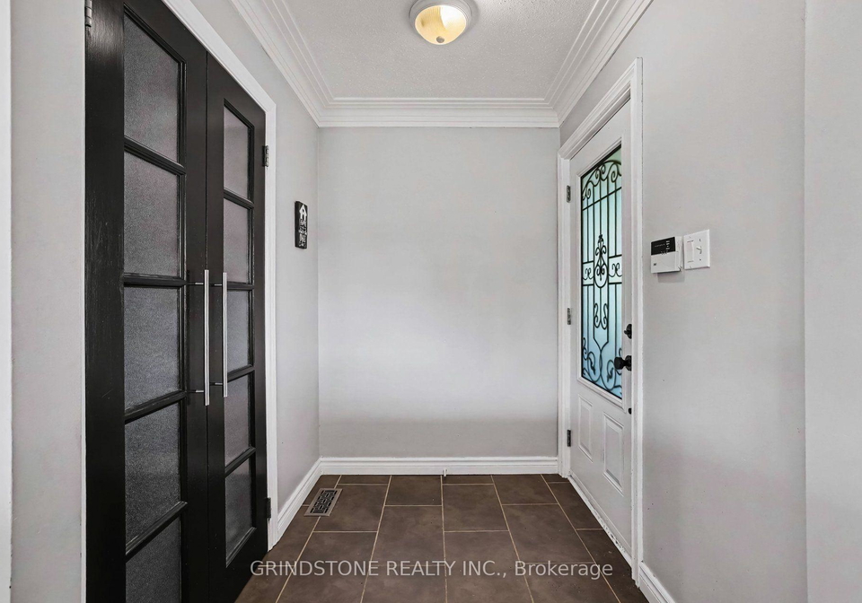 22-bowmoor-avenue-ottawa-ontario-x13827624