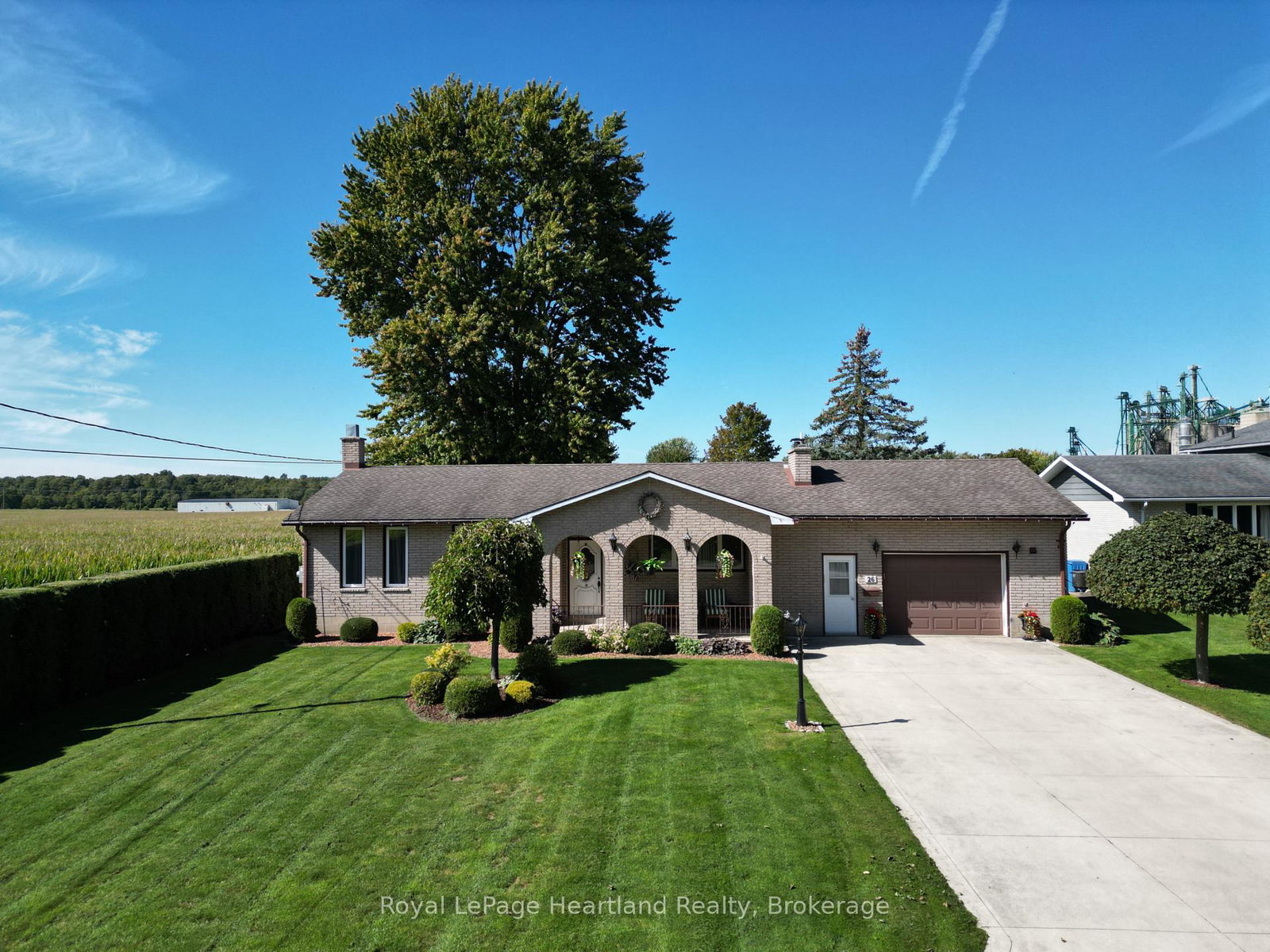 26-york-crescent-bluewater-ontario-x13827746
