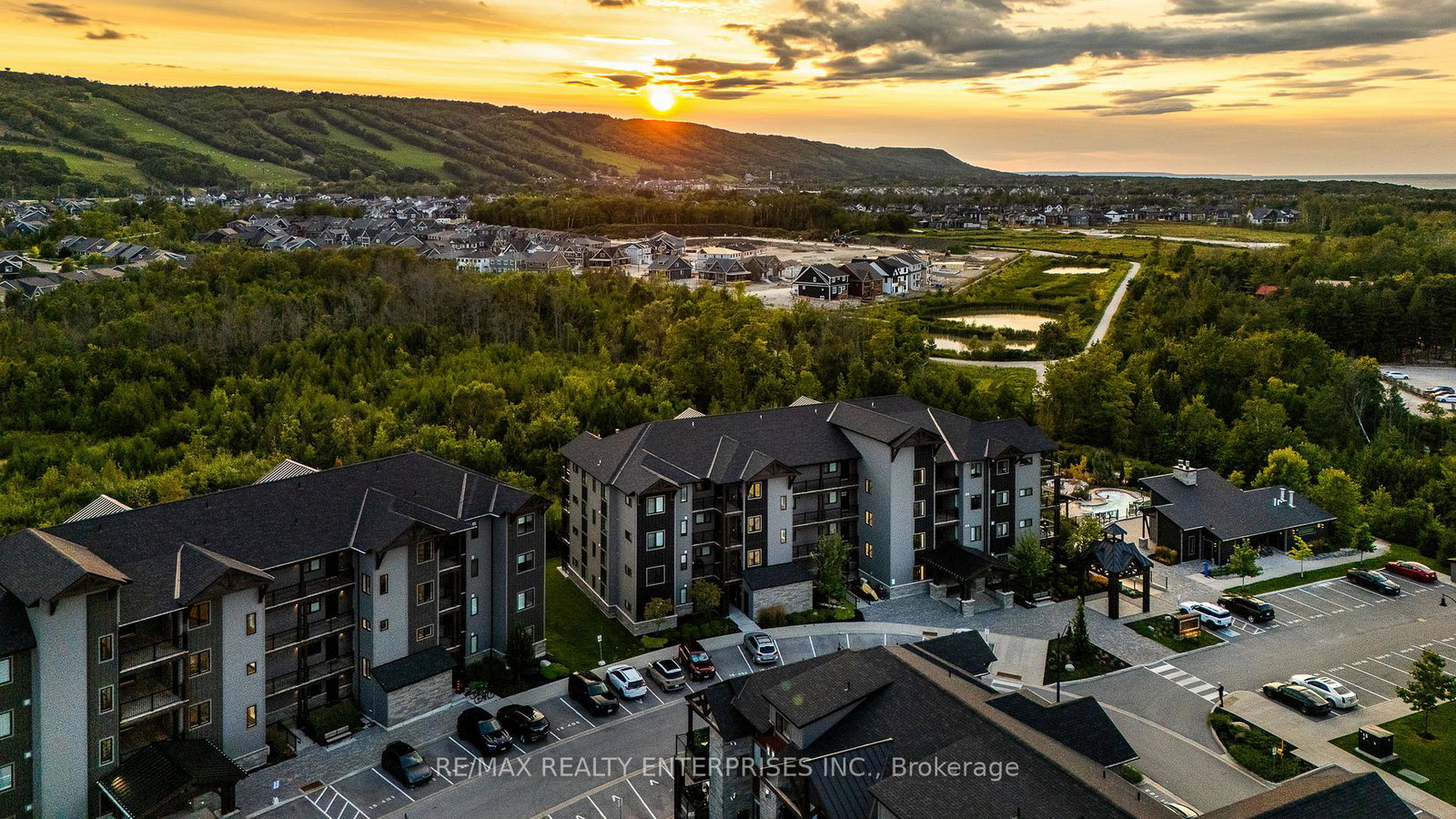 16-beckwith-lane-blue-mountains-ontario-x13827952