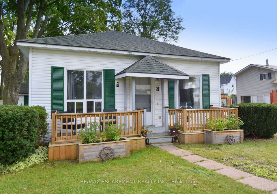 8-chestnut-street-norfolk-ontario-x13828020