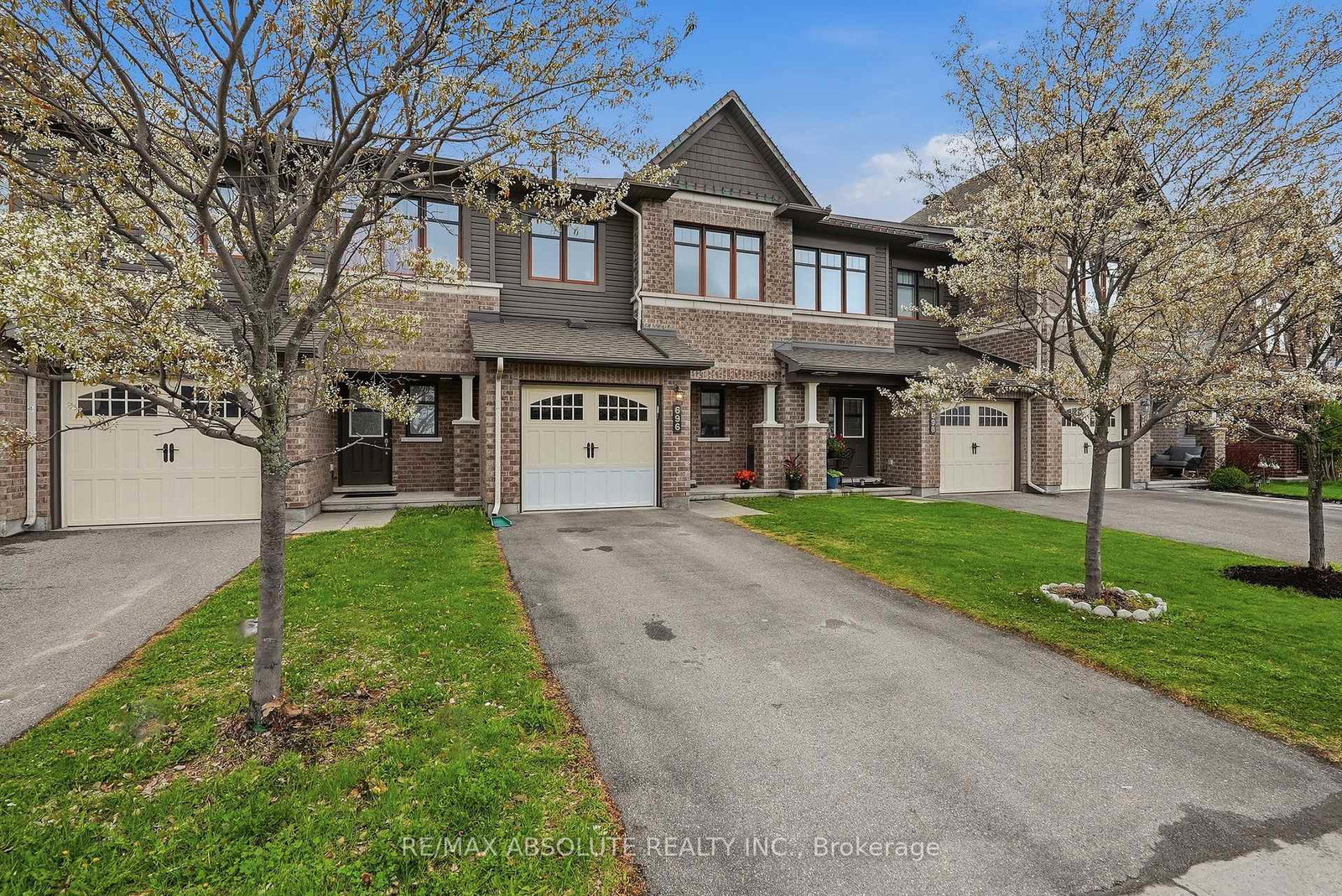 696-trigoria-crescent-ottawa-ontario-x13828276