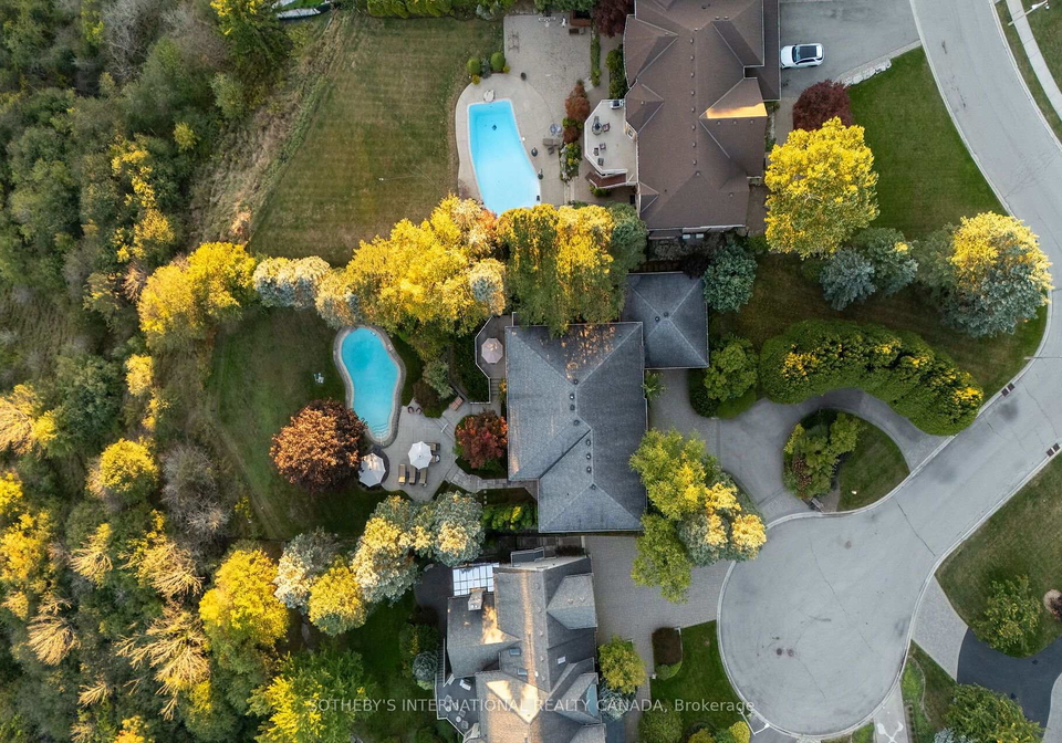 2-anslow-court-hamilton-ontario-x13828370