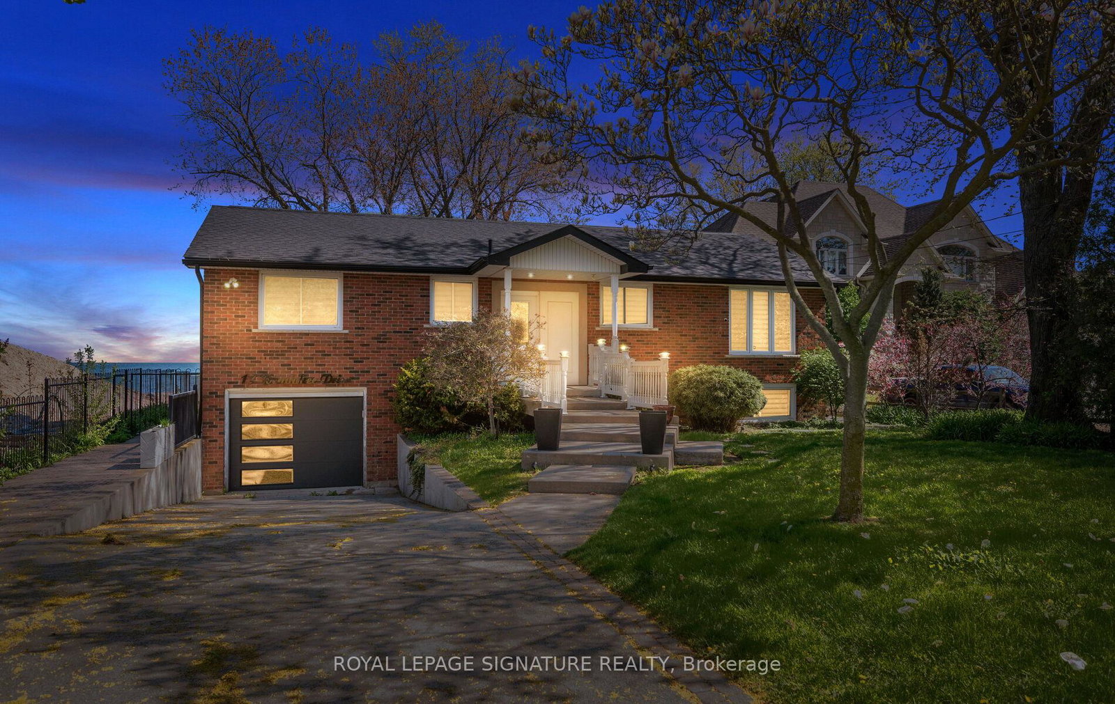 17-wendakee-drive-hamilton-ontario-x13828890
