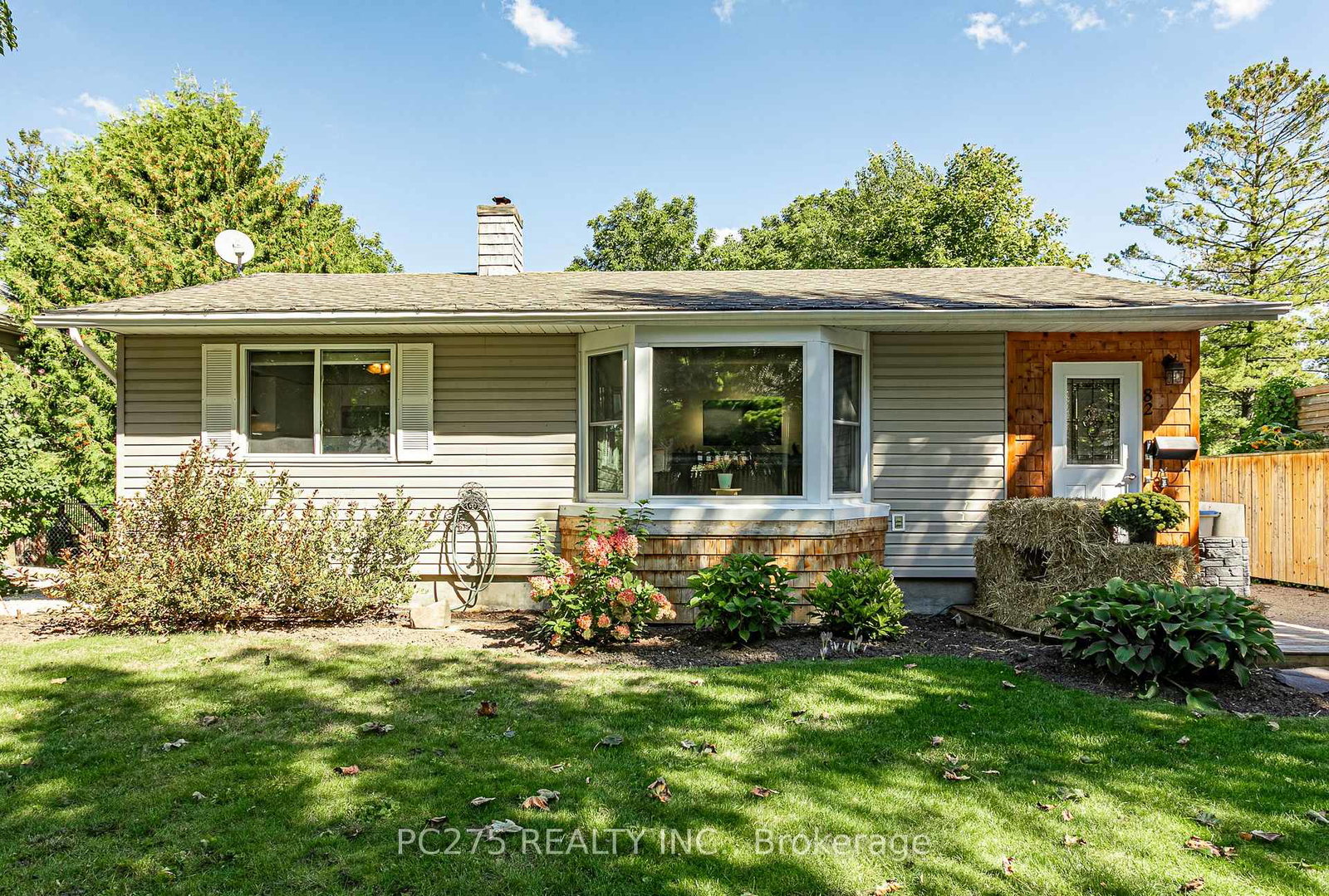 82-centre-street-huron-east-ontario-x13829088
