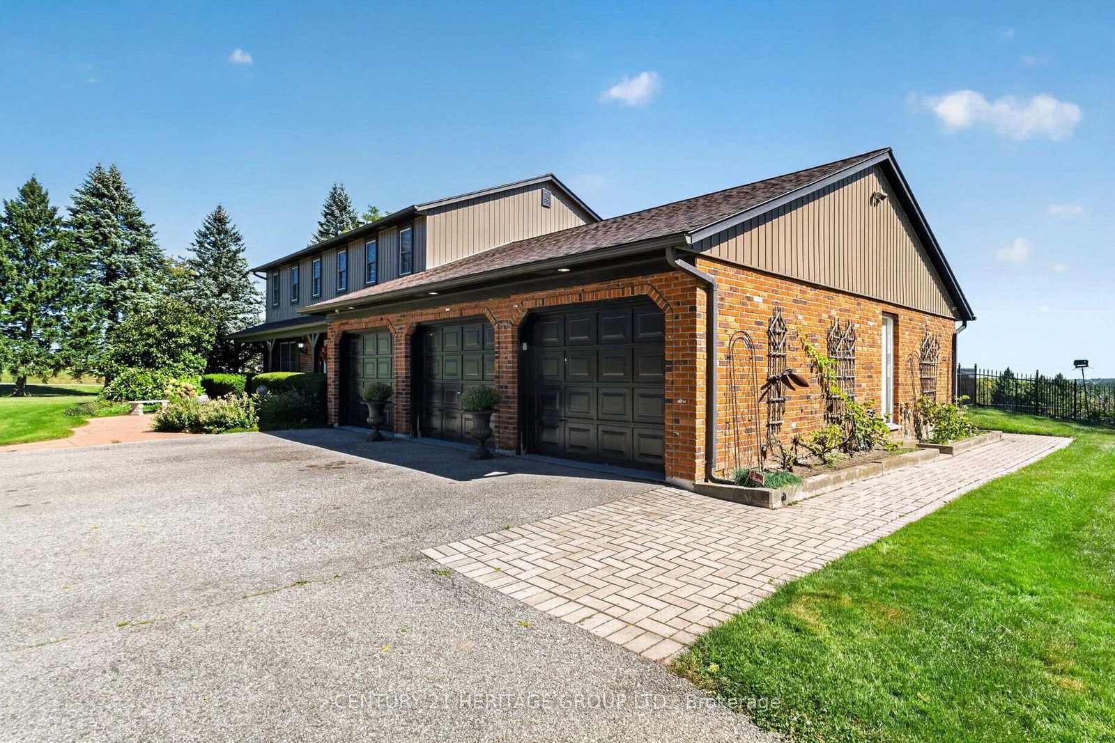 4-highland-drive-brant-ontario-x13829270