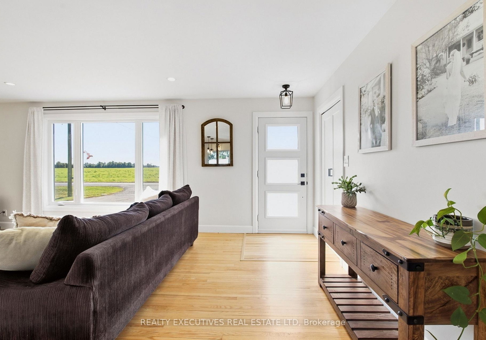 11895-cloverdale-road-north-dundas-ontario-x13829366