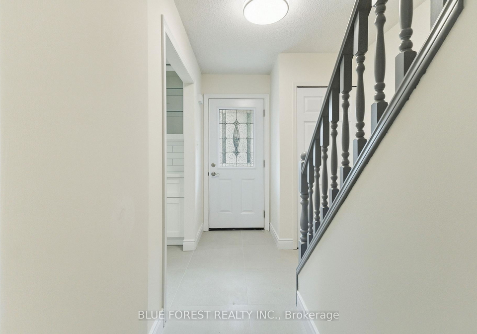 70-chapman-court-london-north-ontario-x13829404
