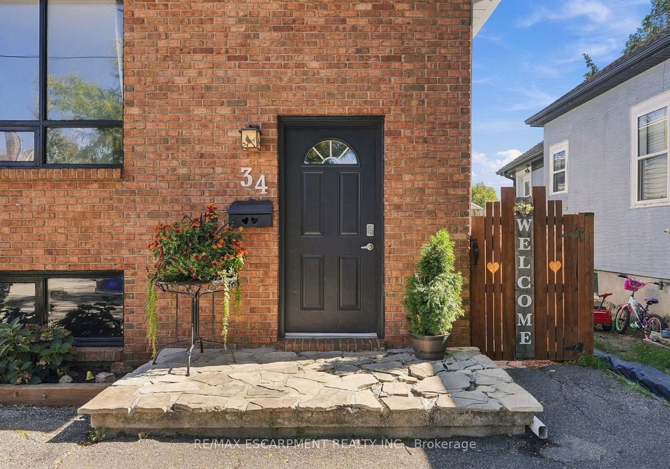 34-grantham-avenue-s-st-catharines-ontario-x13829698