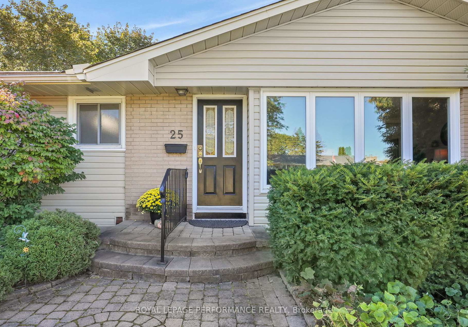 25-thorncliff-place-ottawa-ontario-x13829814
