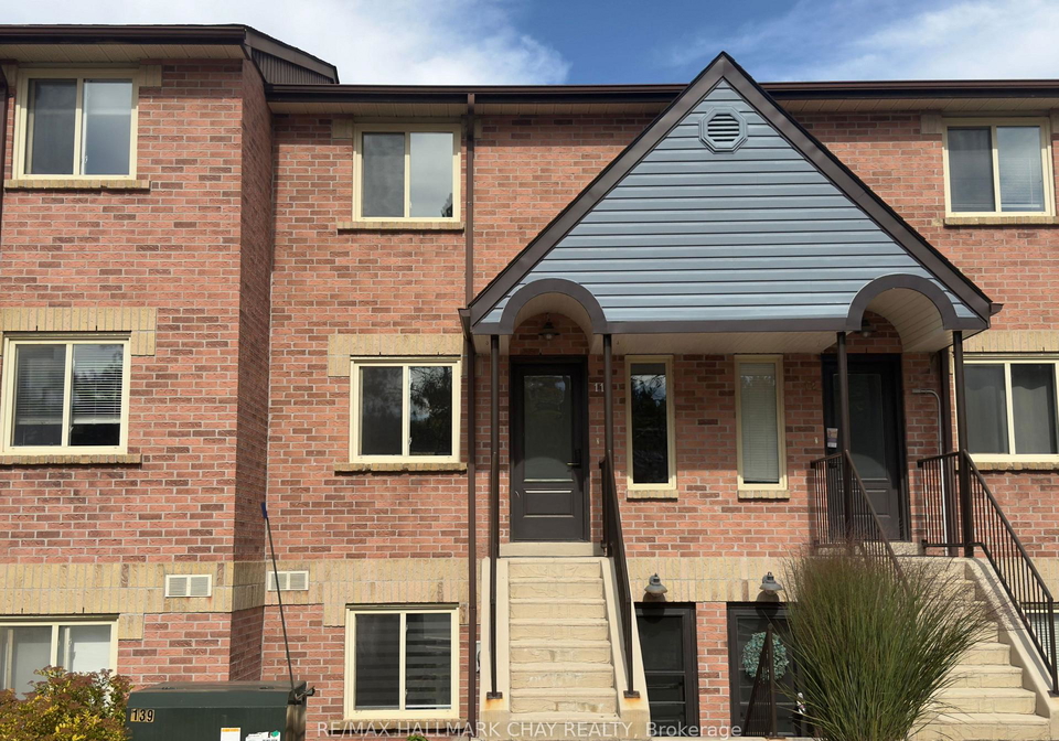142-ecclestone-drive-bracebridge-ontario-x13830042