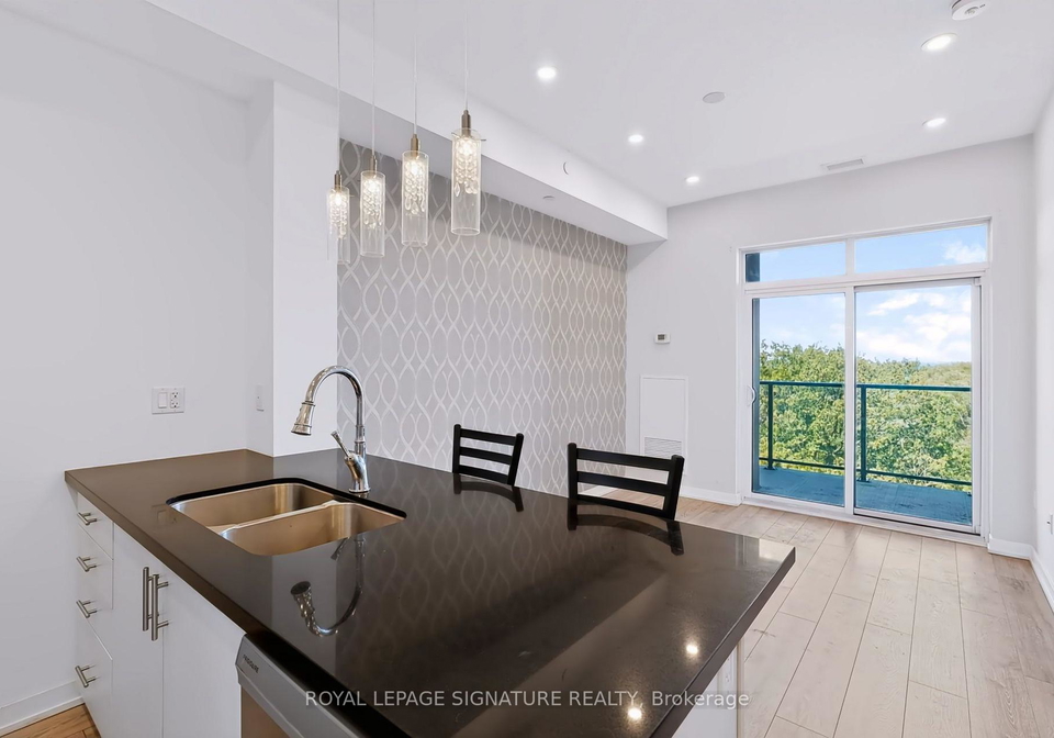 125-shoreview-place-hamilton-ontario-x13830046