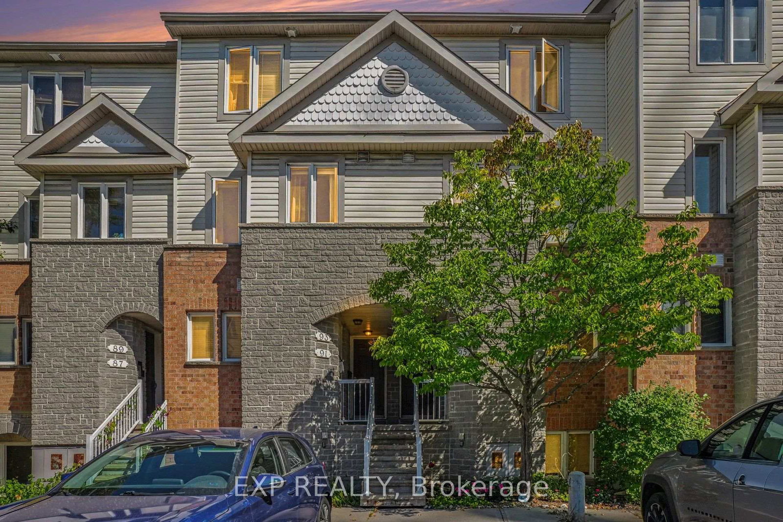 93-strathaven-private-ottawa-ontario-x13830194
