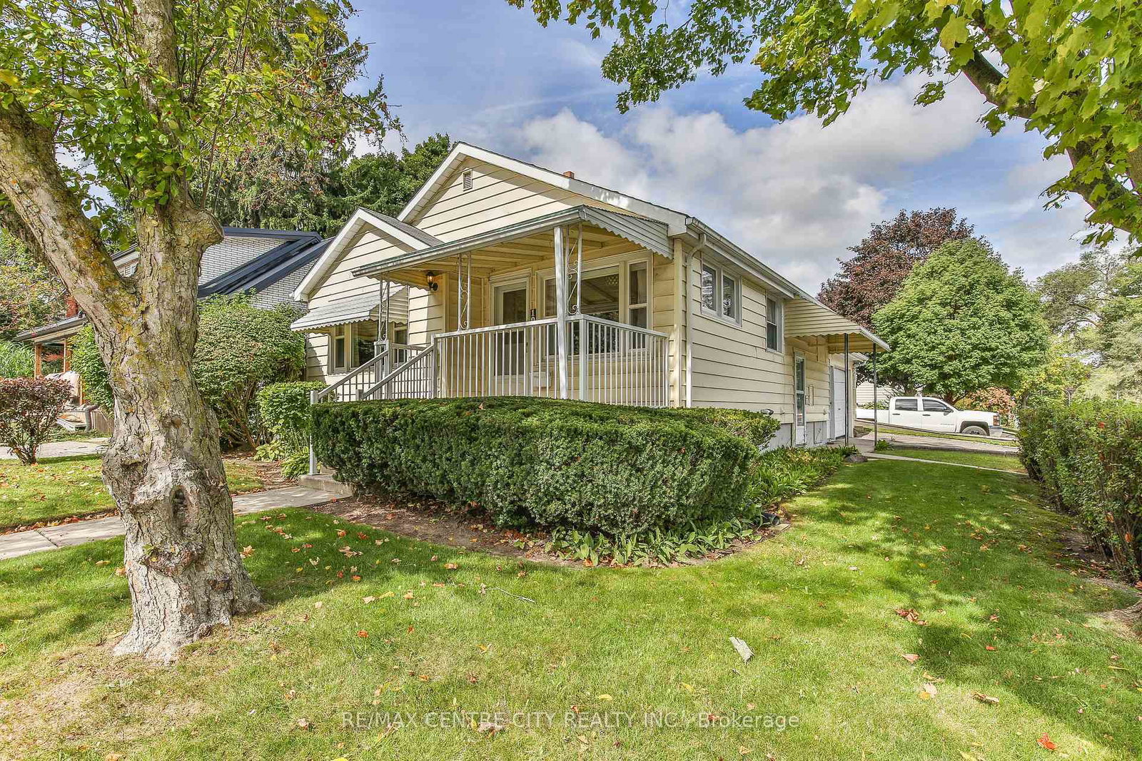 10-concession-street-e-tillsonburg-ontario-x13830340