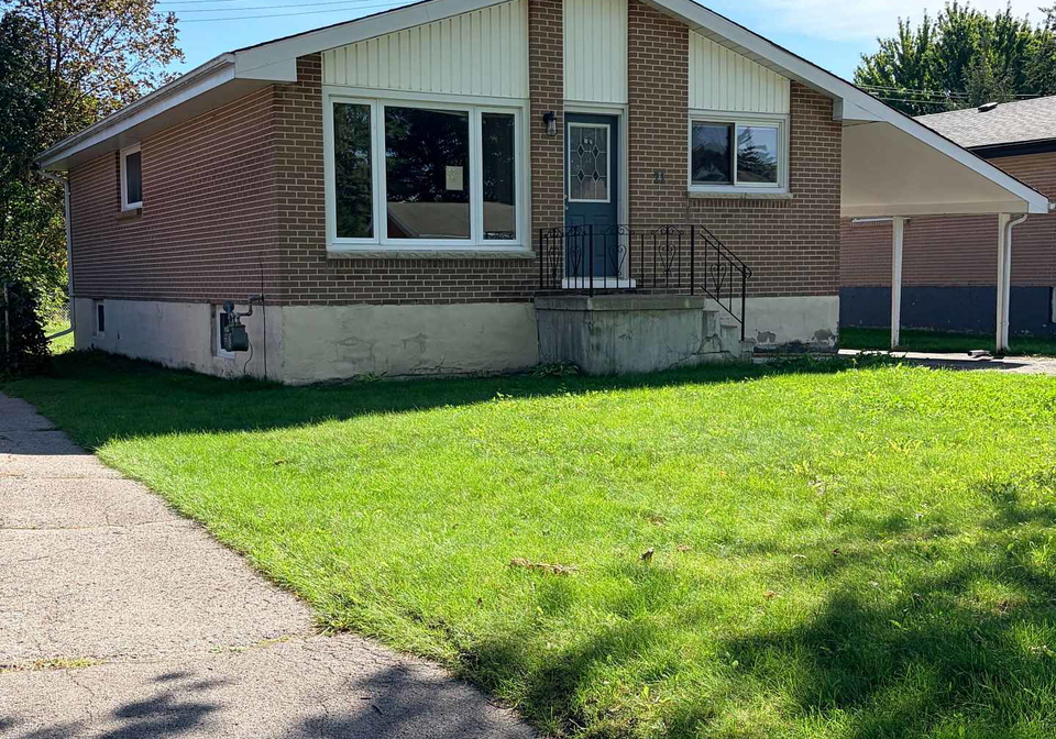 21-nelles-avenue-quinte-west-ontario-x13830540