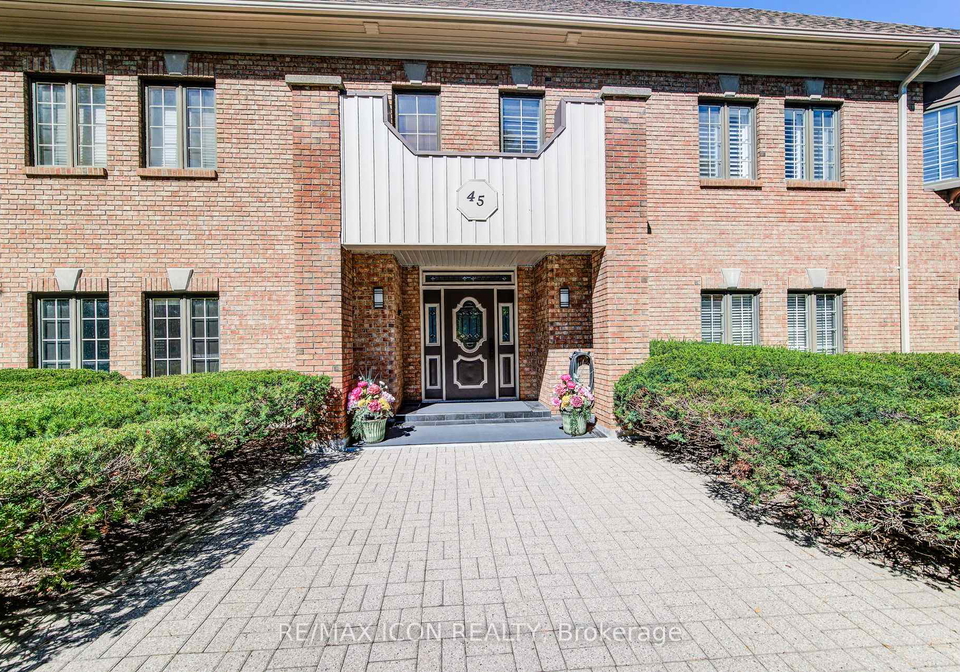 45-blue-springs-drive-waterloo-ontario-x13830608