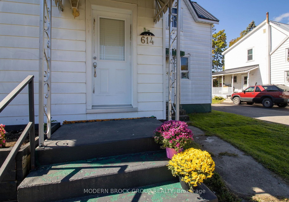 614-east-street-edwardsburghcardinal-ontario-x13830632