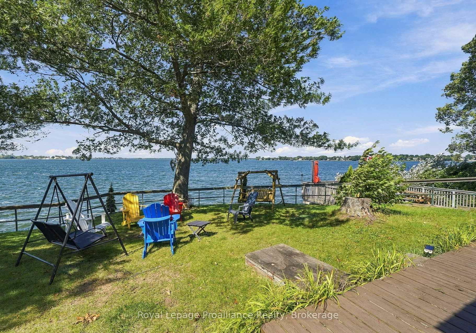 30-mayne-lane-prince-edward-county-ontario-x13830698