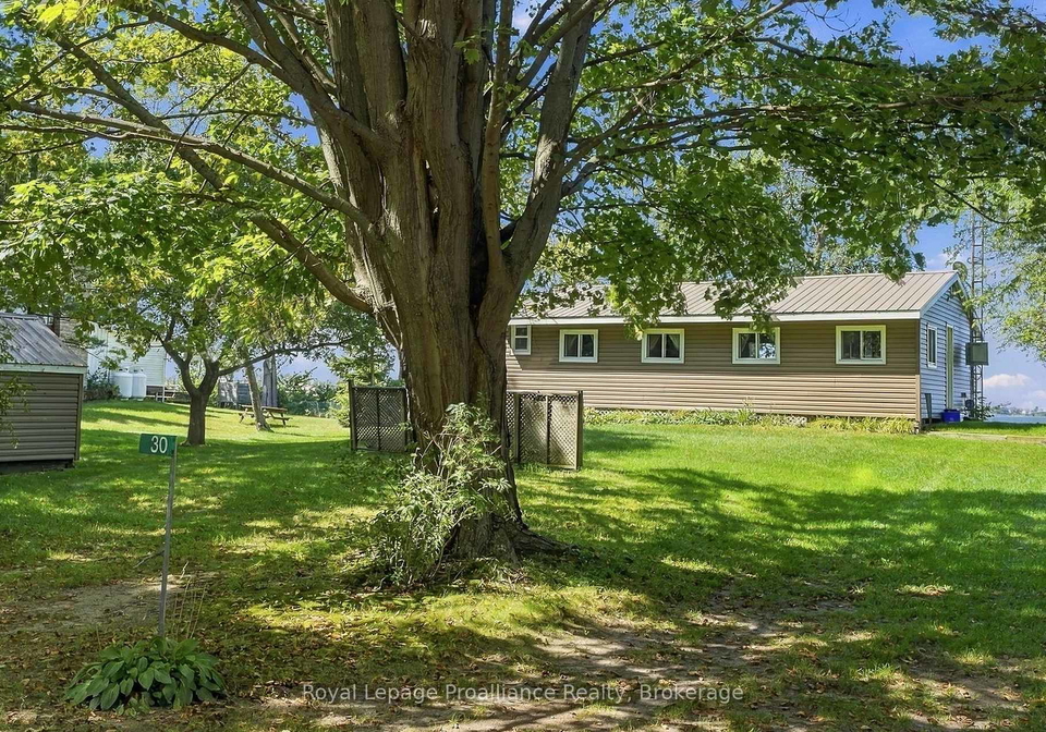 30-mayne-lane-prince-edward-county-ontario-x13830698