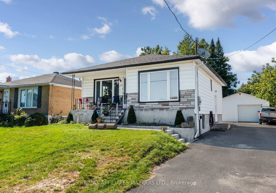 1108-daly-avenue-cornwall-ontario-x13830828