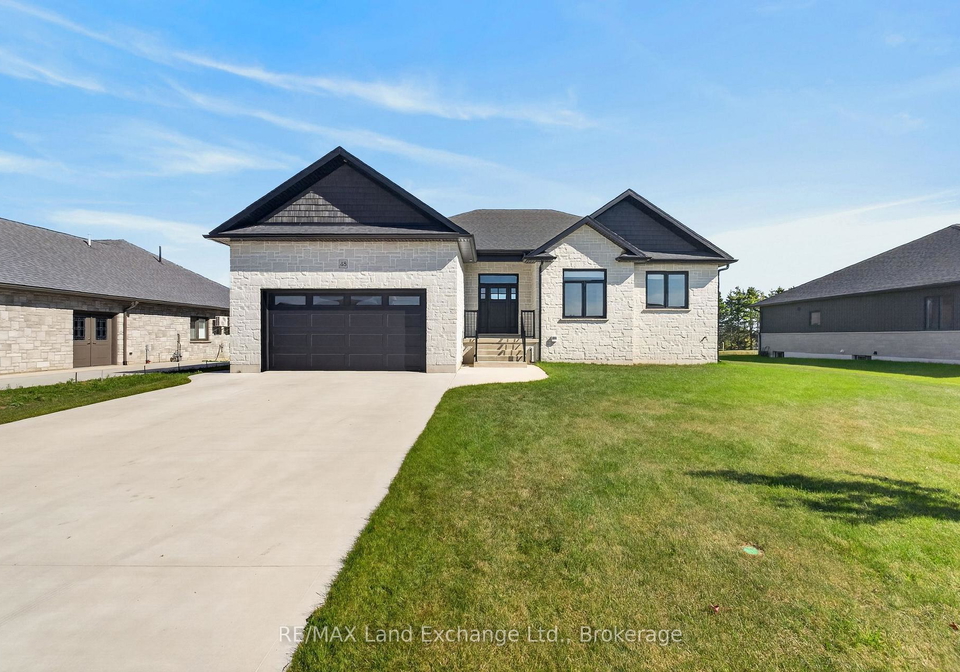 48-mctavish-crescent-huron-kinloss-ontario-x13830954
