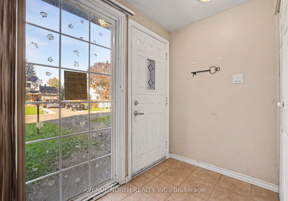 68-downsview-crescent-ottawa-ontario-x13830972