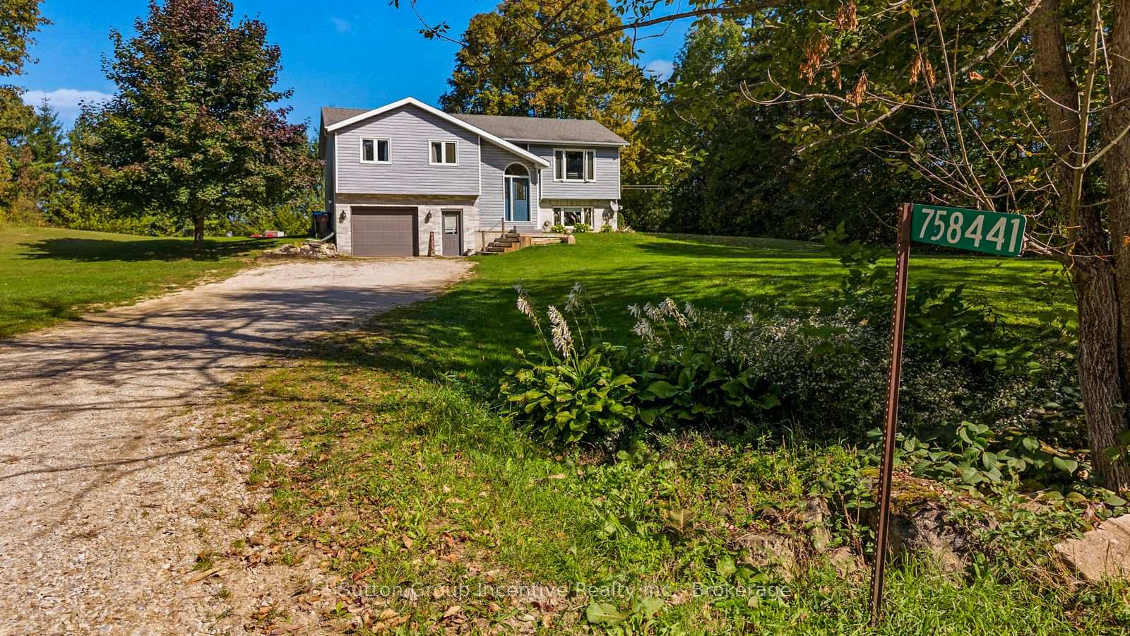 758441-girl-guide-road-georgian-bluffs-ontario-x13831052