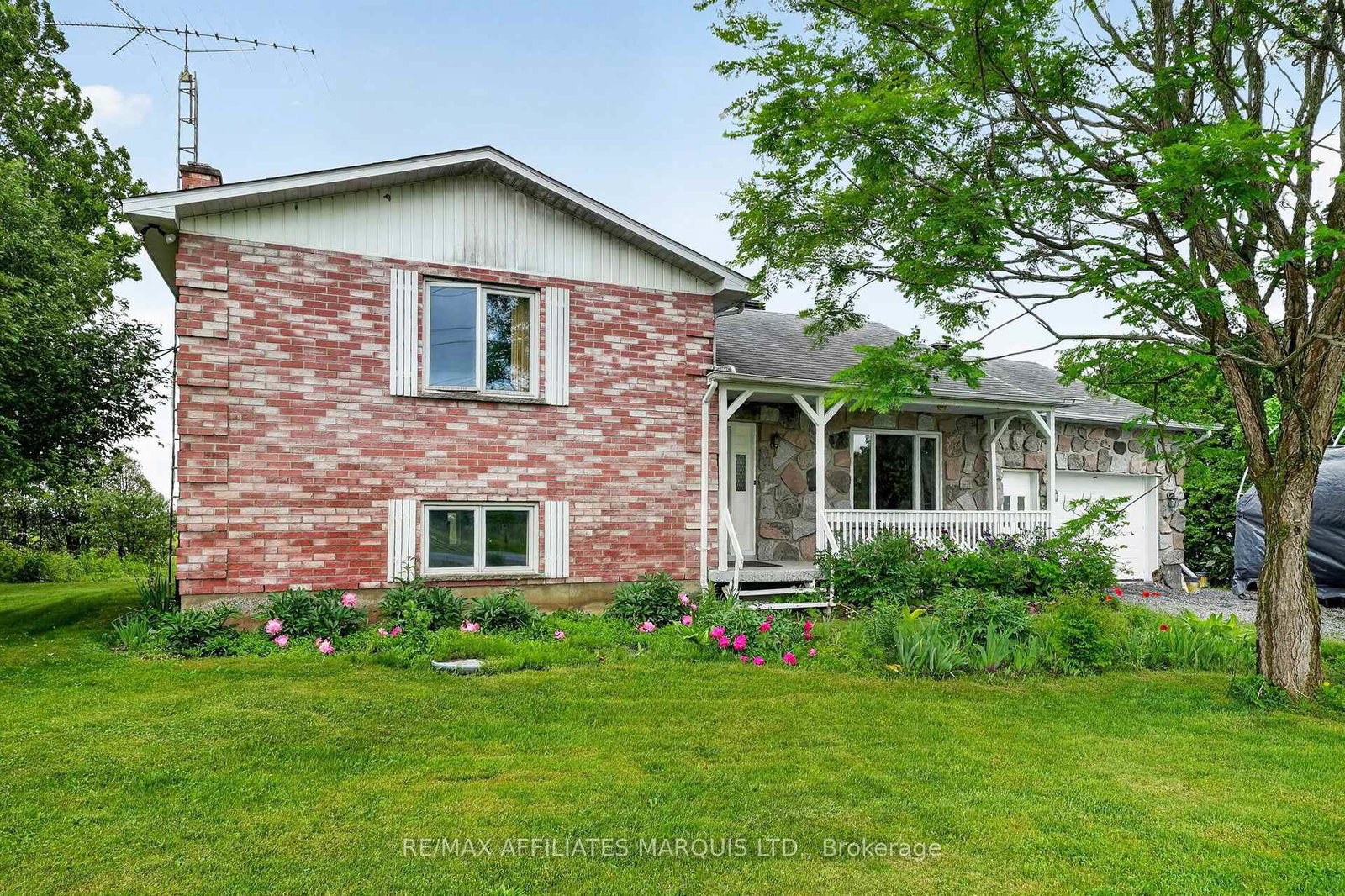 20474-concession-8-road-south-glengarry-ontario-x13831148
