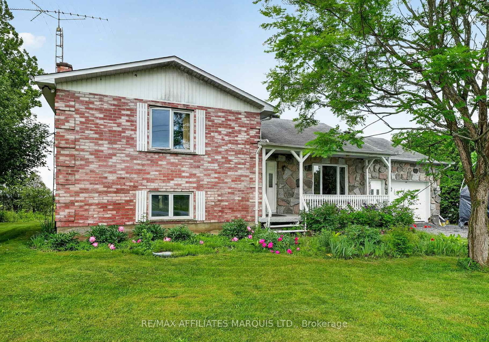 20474-concession-8-road-south-glengarry-ontario-x13831148