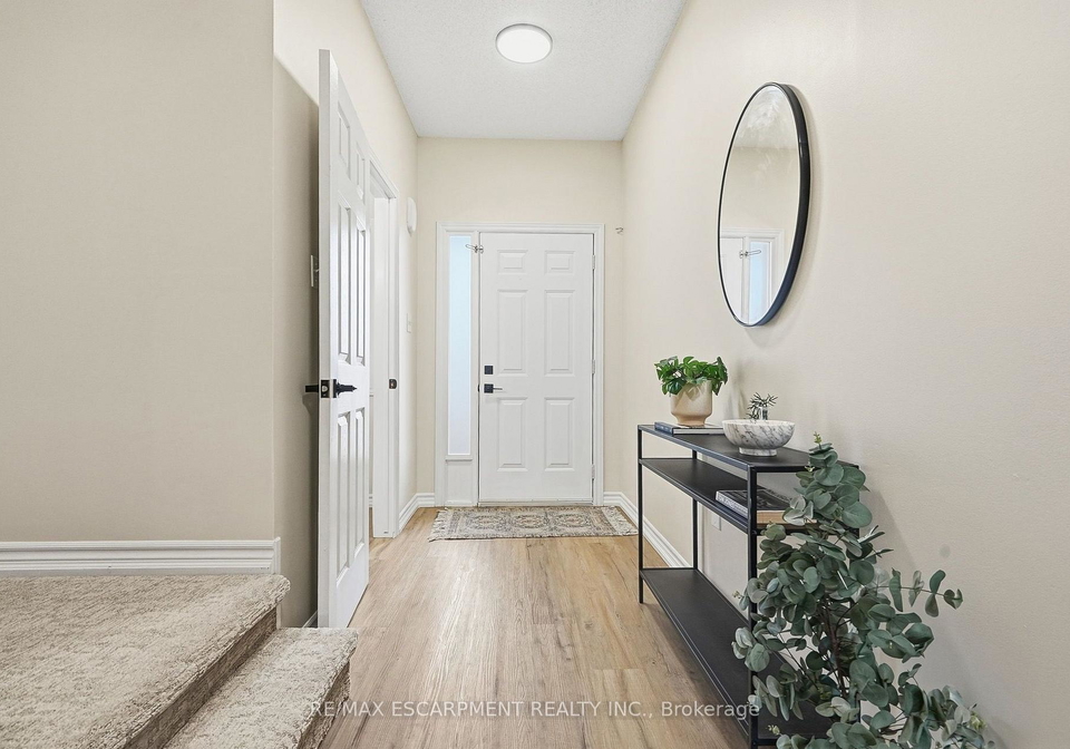 257-southbrook-drive-hamilton-ontario-x13831262