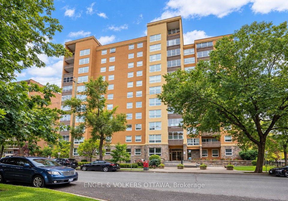 373-laurier-avenue-e-ottawa-ontario-x13831300