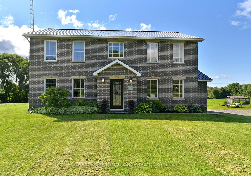 1367-hallecks-road-e-elizabethtown-kitley-ontario-x13831414