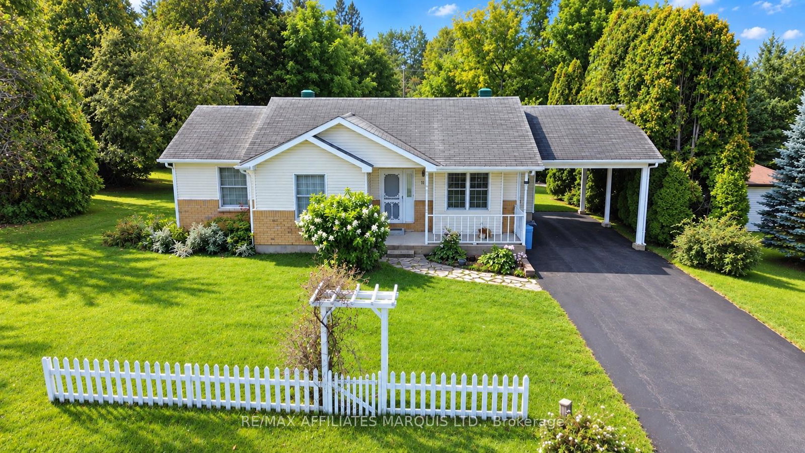 82-columbia-avenue-south-stormont-ontario-x13831550