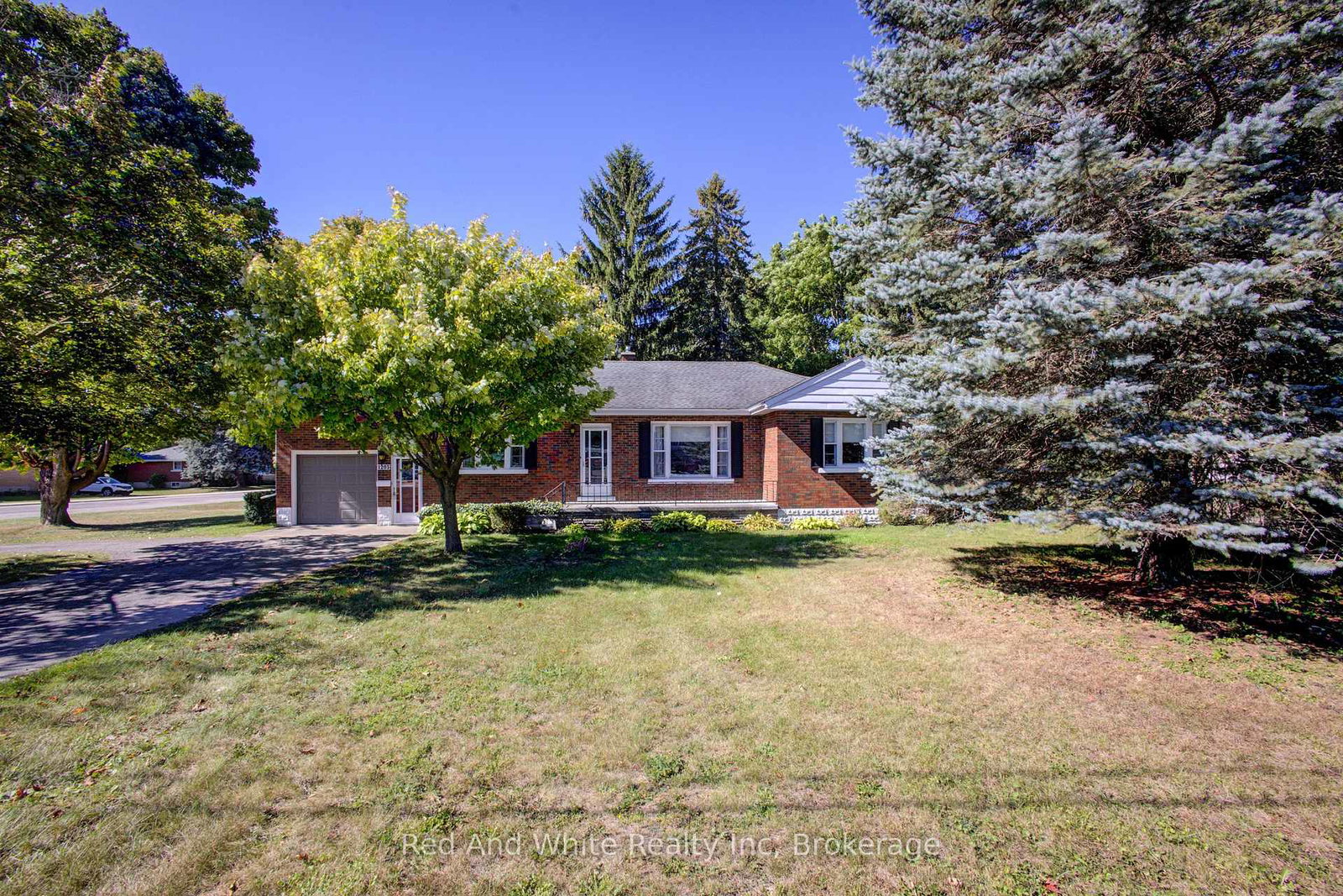 1203-yonget-street-s-brockton-ontario-x13831746