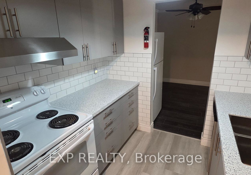 725-deveron-crescent-london-south-ontario-x13831952