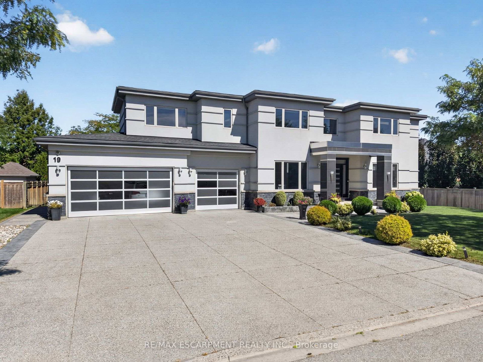 19-mccollum-road-hamilton-ontario-x13831962