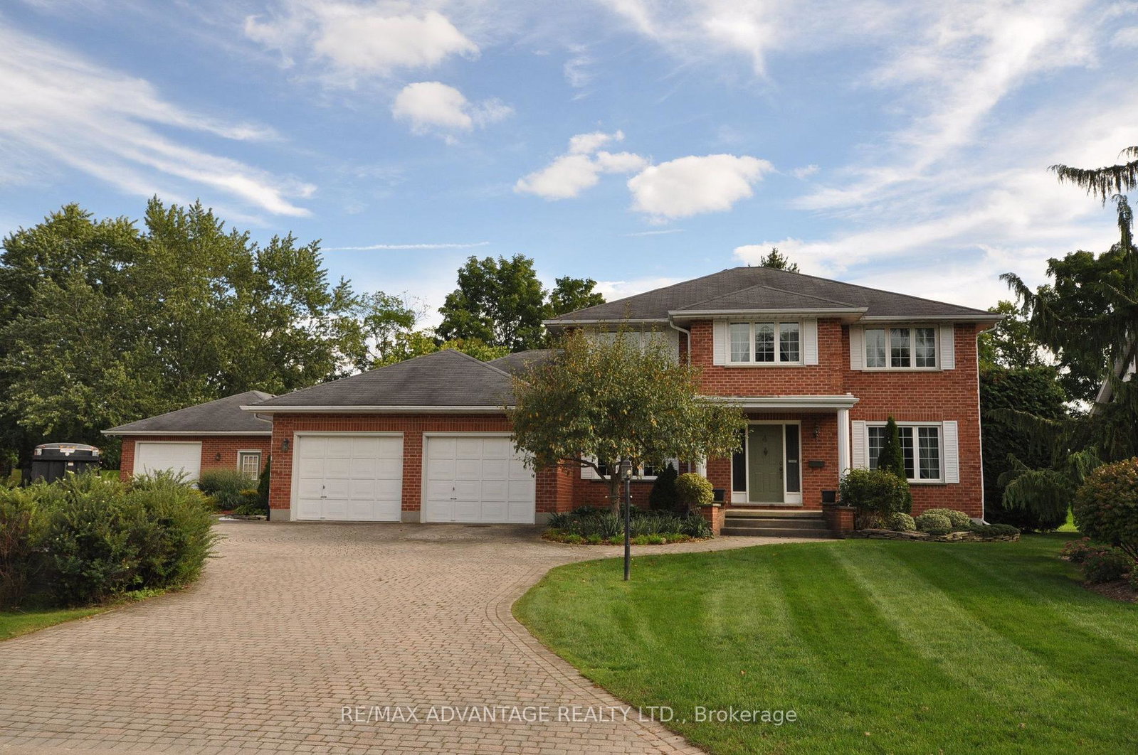 4-croydon-drive-middlesex-centre-ontario-x13832132